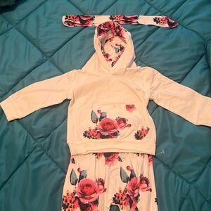 3 piece infant/toddler girls outfit!